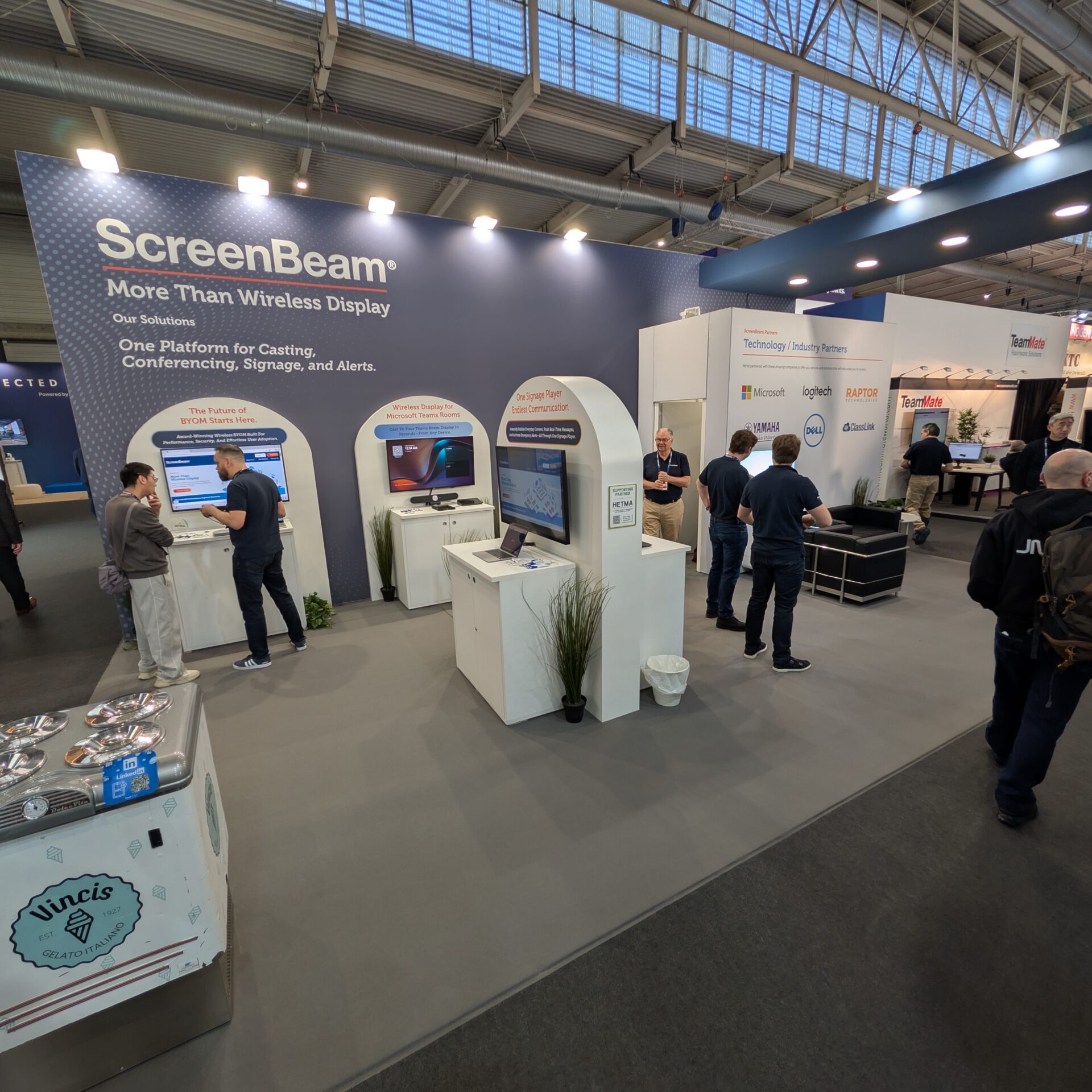 ScreenBeam Booth