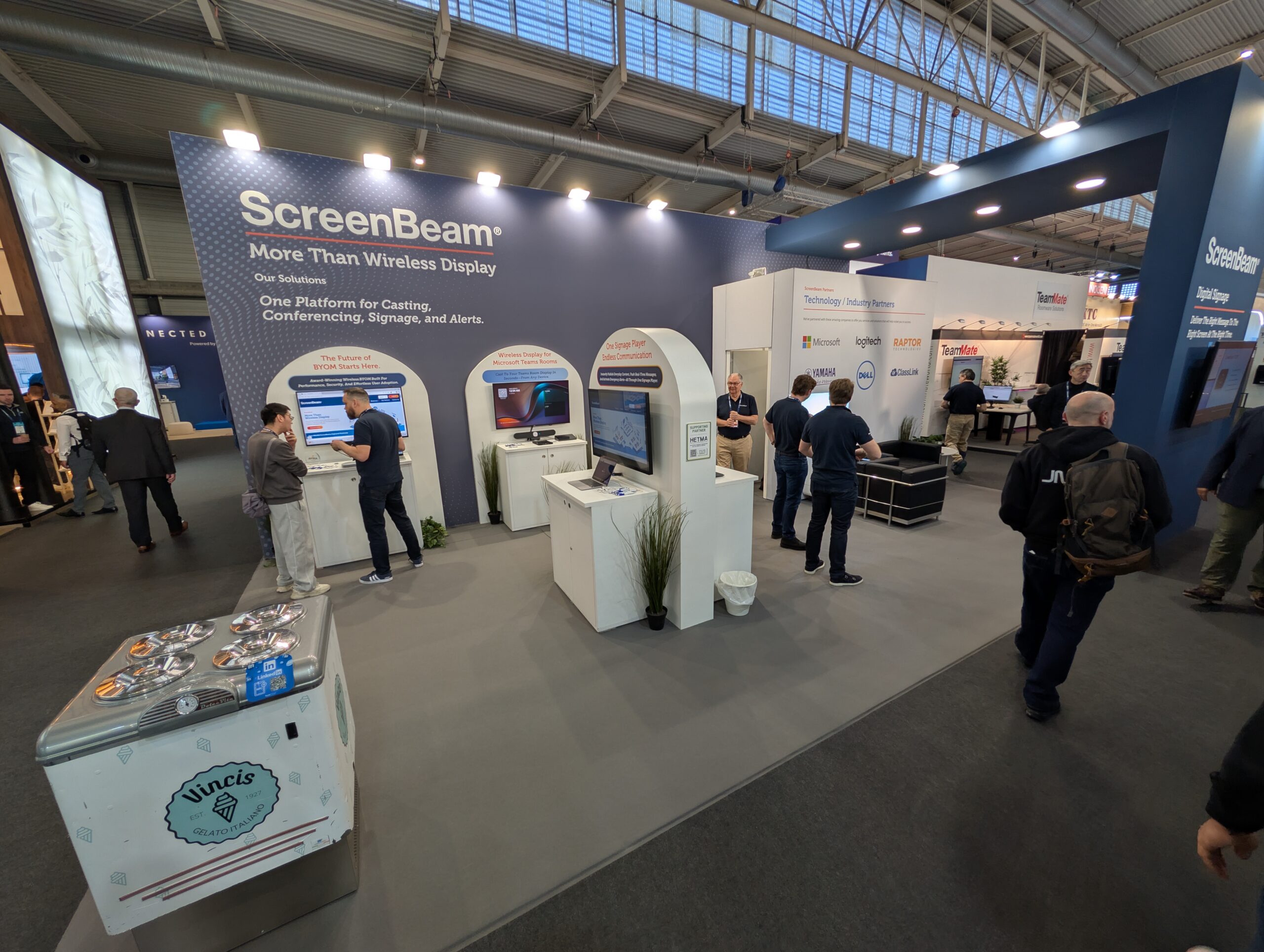 ScreenBeam Booth