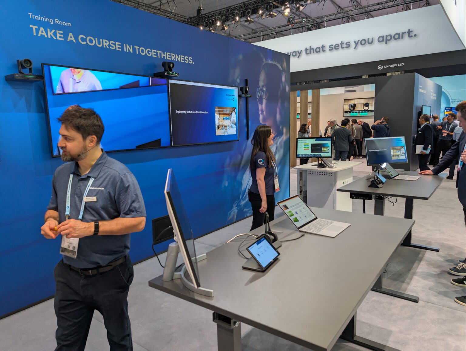 Crestron + HETMA = ISE 2026 – Higher Ed AV Media